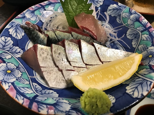 念願のプリプリの首折れサバ定食