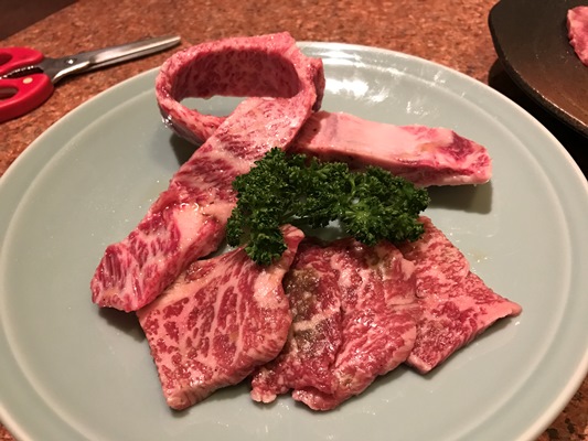 淡路の精肉店が経営している焼肉屋で淡路牛の焼肉を
