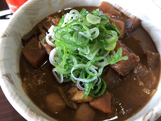 名古屋の豚汁は味噌煮込み色