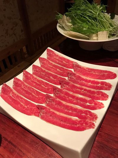 ピリっとしたダシの絶品、馬しゃぶしゃぶ