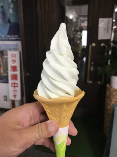 白神の塩を使ったソフトクリーム