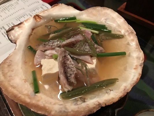 秋田No.1の居酒屋で秋田の地酒と郷土料理