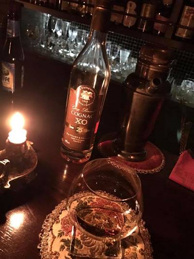 コニャックや欧州のお酒にこだわっている浅草のバー