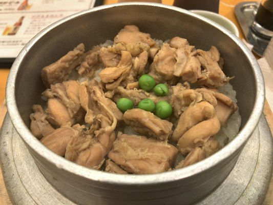 歴史ある福岡の釜飯屋