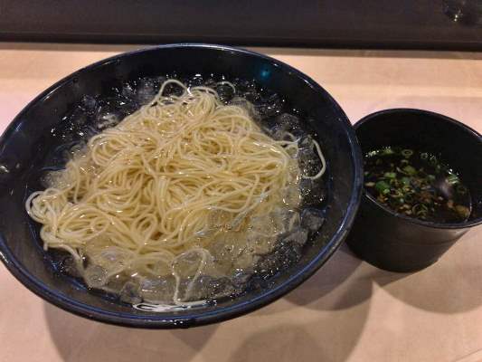 福岡名物の「ラーソーメン」を食べてみた