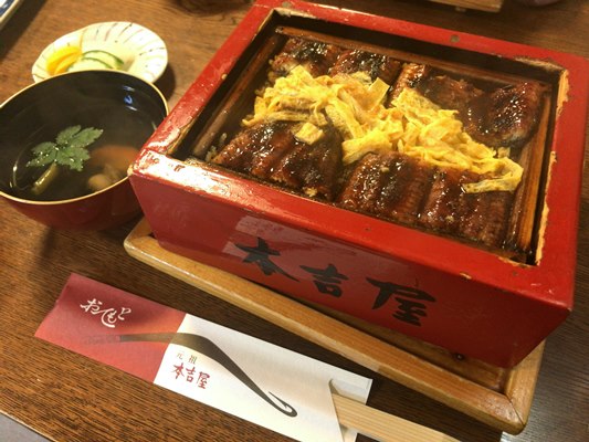 柳川名物「うなぎのせいろ蒸し」を発祥の店で