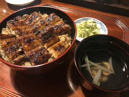 ミシュラン星付きシェフがおススメの唐津の鰻屋