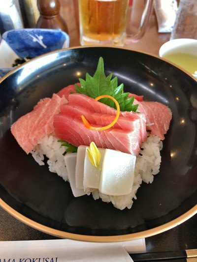 葉山で三崎マグロ