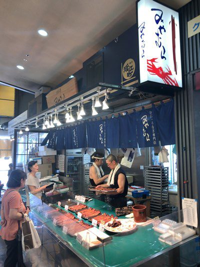 小松弥助が使用している鰻を卸しているお店