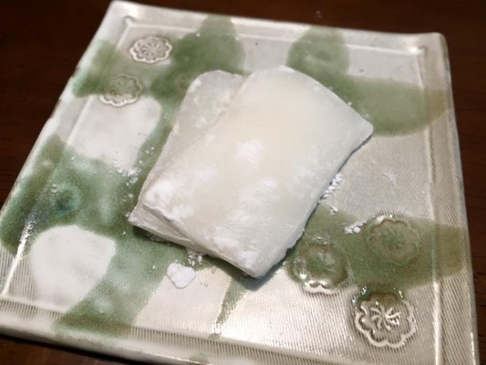 羽二重餅の元祖２つの食べ比べ