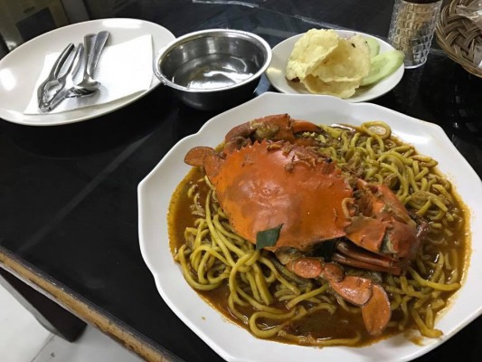 スマトラ島の北西端にあるアチェの料理のミーアチェ