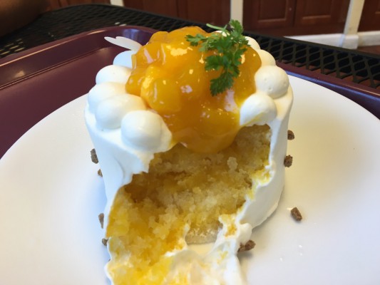オアフ島で食べられるケーキのようなシェイブアイス