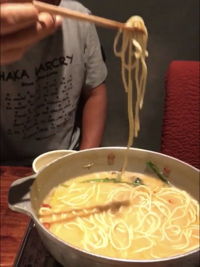 「もつ鍋の締めのちゃんぽん麺発祥」の店
