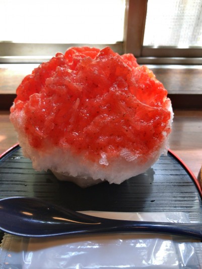 浪花家総本店から暖簾分けした大阪の鯛焼き屋のかき氷