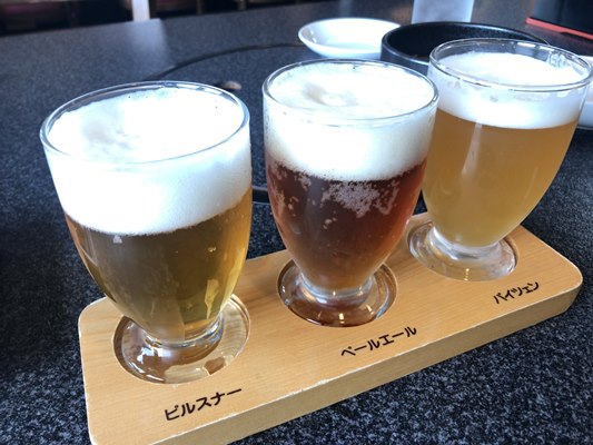 松江の地ビールを野焼きとシジミ汁で