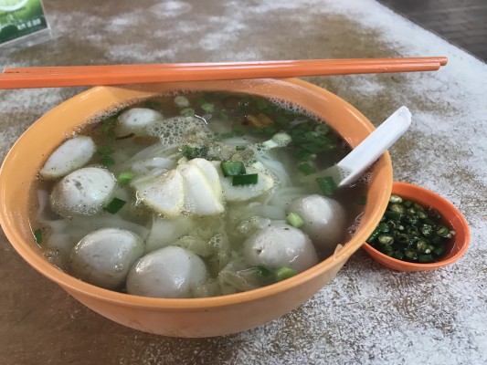 朝食はコピィティアムで
