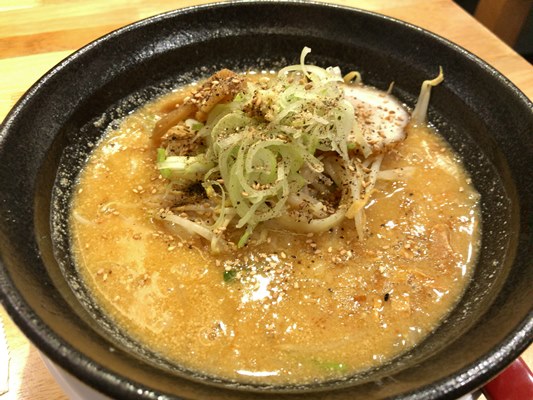 ホーチミンの寿司屋の大将おすすめの味噌ラーメン屋