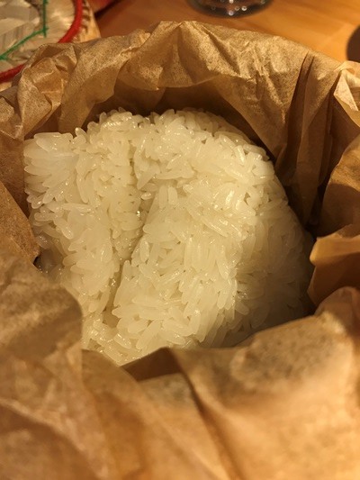 ラオスは餅米（カオニャオ）が主食