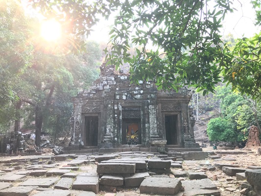 アンコールワットより古い世界遺産の山のお寺ワットプー