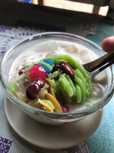 ラオス版みつ豆のナムワーン