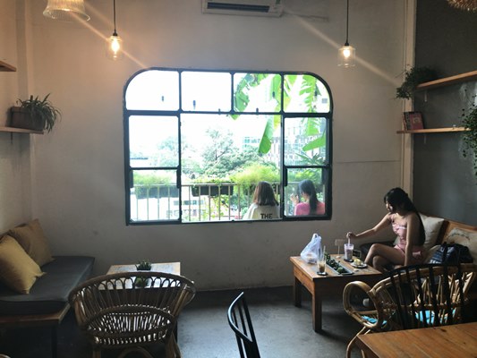 ホーチミンのカフェアパートの中にある女性に人気のカフェ