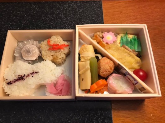 加賀料理の料亭が作る駅弁