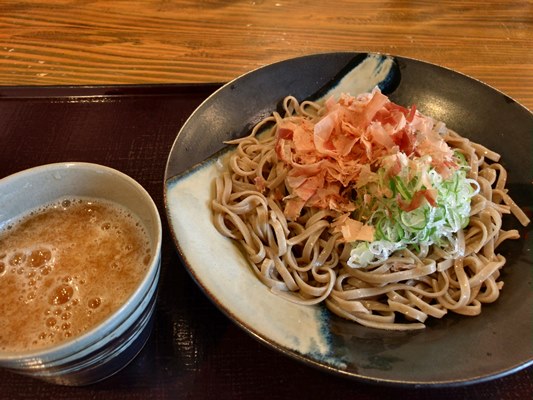 福井駅前で、越前おろし蕎麦