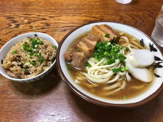 本部で一番有名な沖縄そば屋
