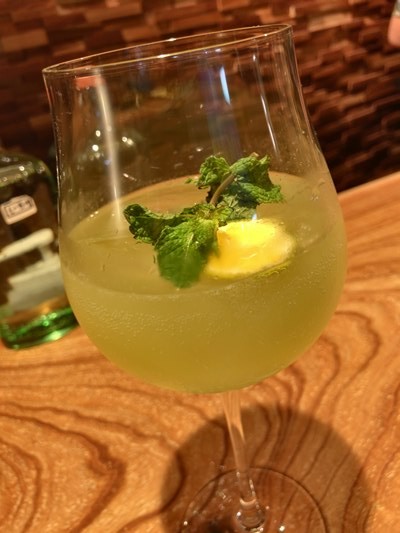 那覇で昼から飲める本格的なミクソロジーバー