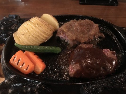 沖縄で一番おいしいハンバーグ