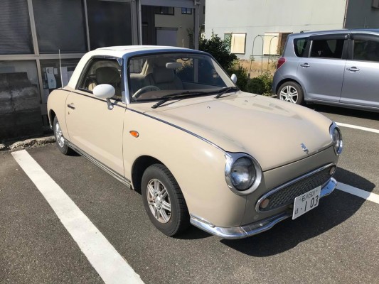 沖縄での愛車「フィガロ」