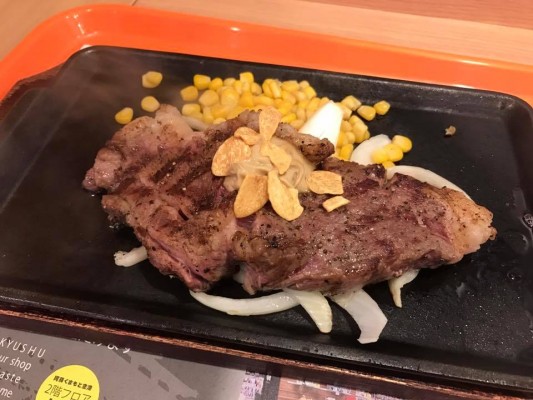いきなりステーキ阿蘇くまもと空港店限定の熊本のあか牛のステーキ