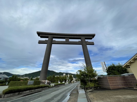 杉玉発祥の地の日本最古の神社