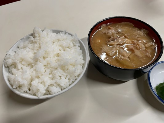 火傷するぐらいアツアツの絶品ぶた汁