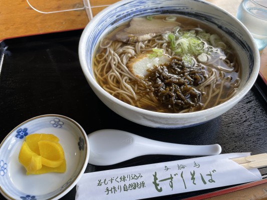 与論島のもずくそば