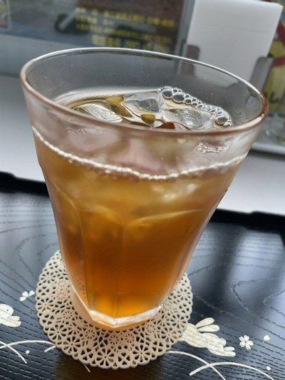 喜界空港でシークーみかんの紅茶を