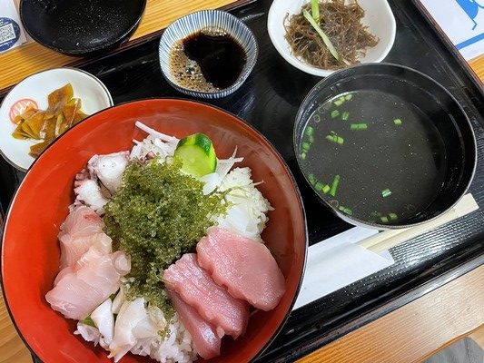 龍郷で魚が美味しい食堂