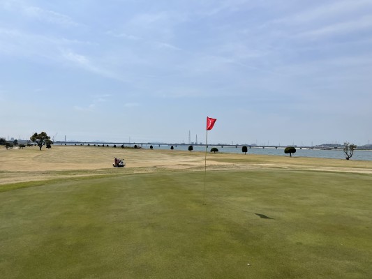 日本最古の河川敷コース