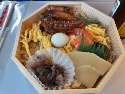 三原の駅弁「元祖珍辨 たこめし」