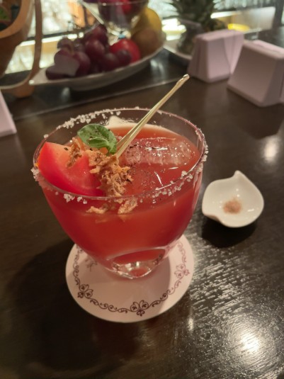 フルーツを使った素晴らしいカクテルが飲める宮崎のバー