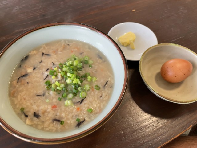 沖縄の炊き込みご飯のクファジューシーとヤファラジューシーとボロボロジューシー