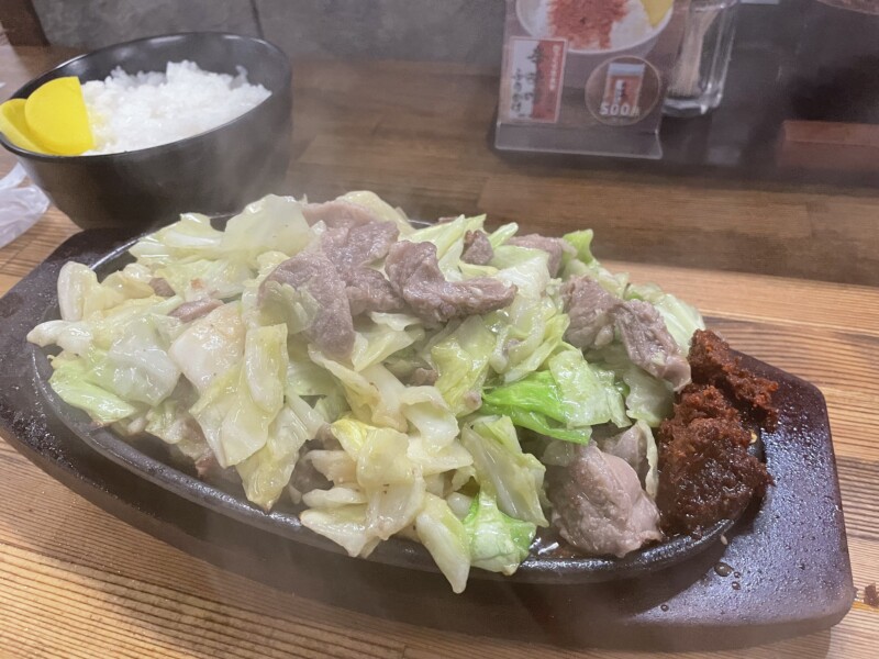 博多のソウルフード「焼肉鉄板と辛味噌」発祥の店
