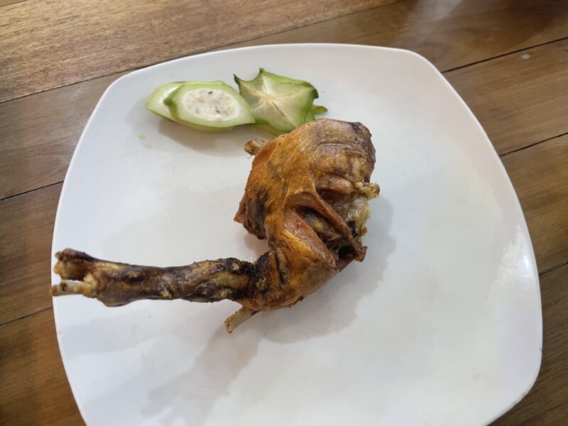 ホーチミンのローカルに人気のウサギ料理屋