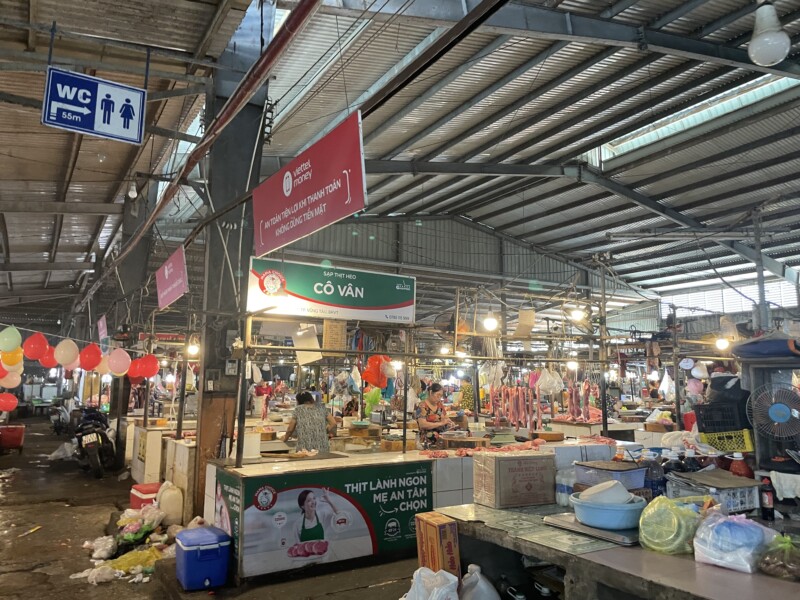 ブンタウの市場と海鮮市場を散策