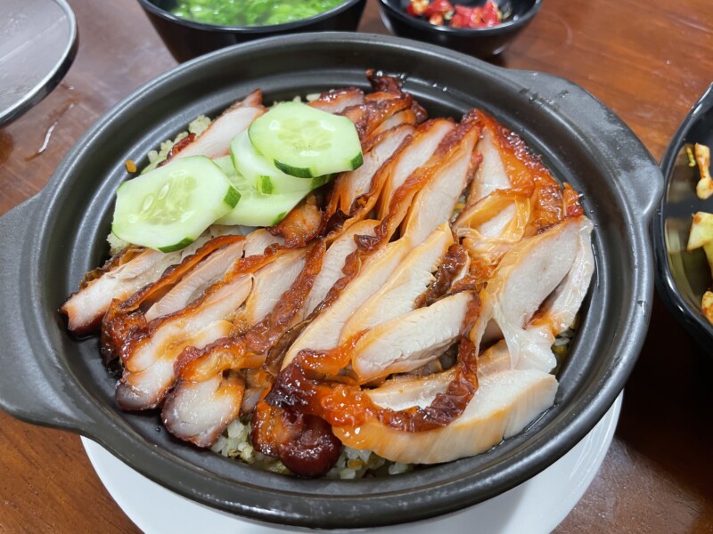 コムトーと呼ばれるベトナムの釜飯