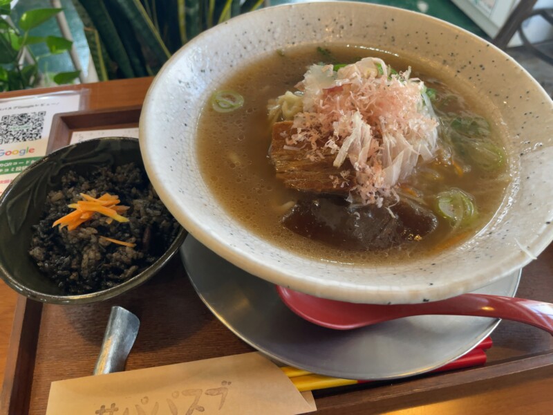 うるま市で営業していた出汁が超絶美味い沖縄そば屋が県庁前に移転