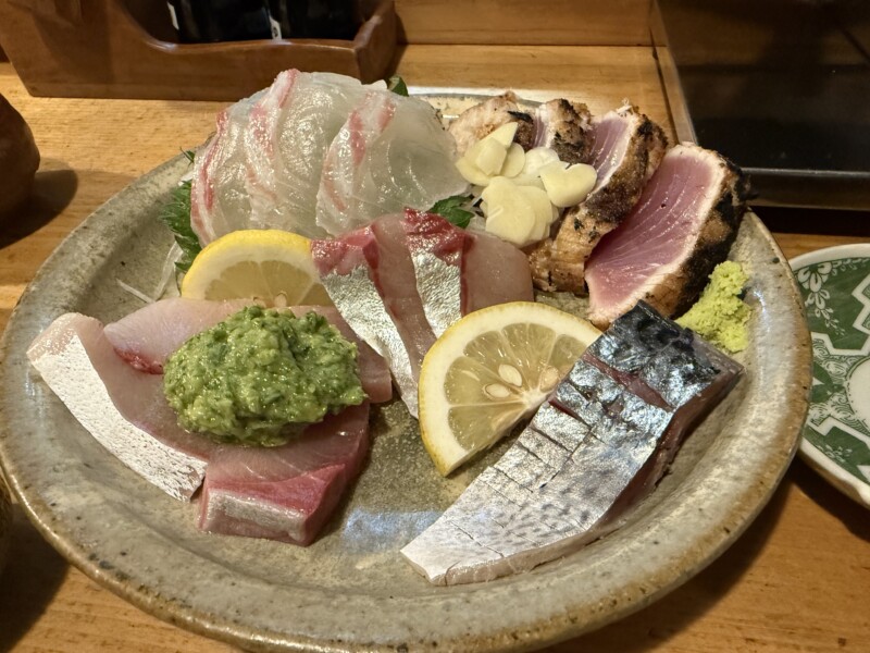 ボリューム満点の高知のカツオの塩たたき発祥の店