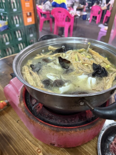 海南島で出会った斎菜煲という精進鍋料理