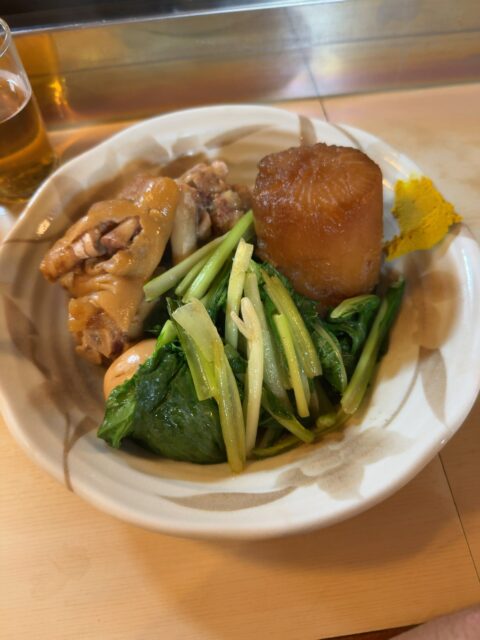 コザで小松菜が主役になる老舗のおでん屋