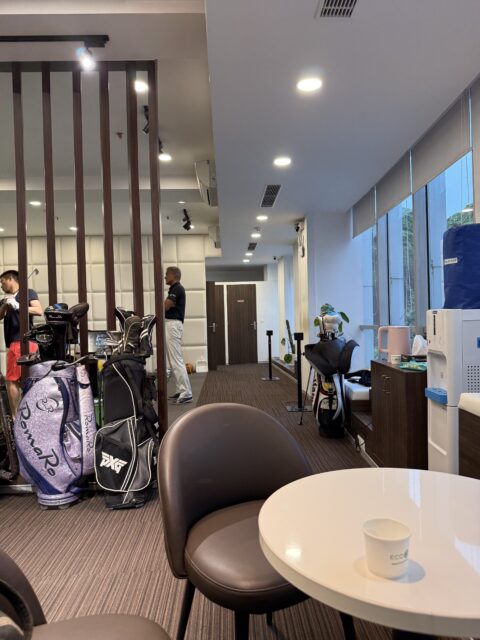 デリー近郊のグルグラムで出会った、日本人プロゴルファー